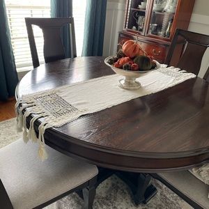 Vintage table runner